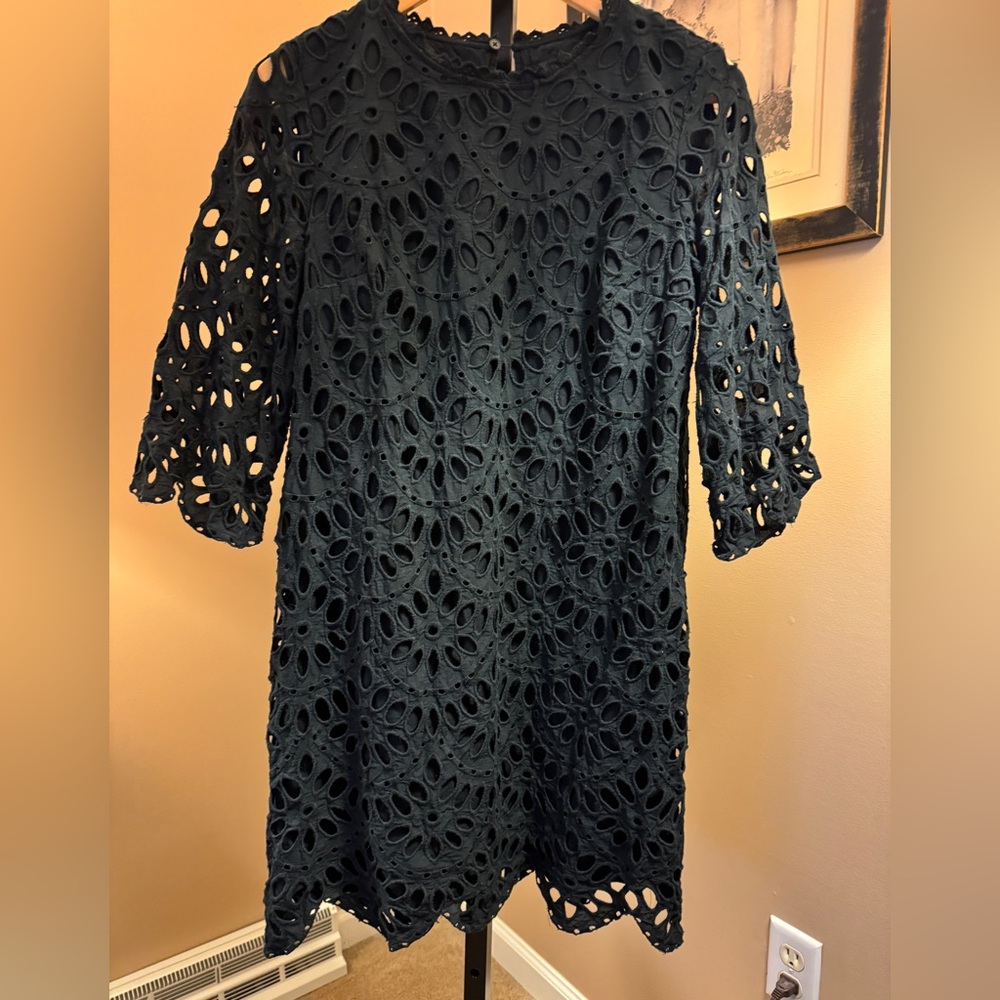 Ann Taylor cotton black eyelet dress. Size 6 - Picture 2 of 5